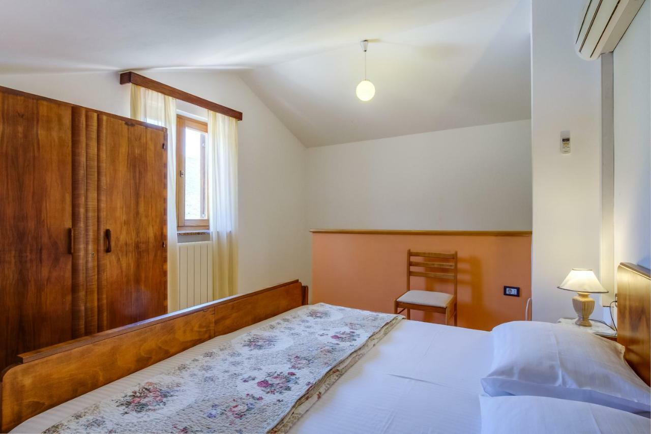Apartmani Zorica Martinscica (Cres) Exterior foto