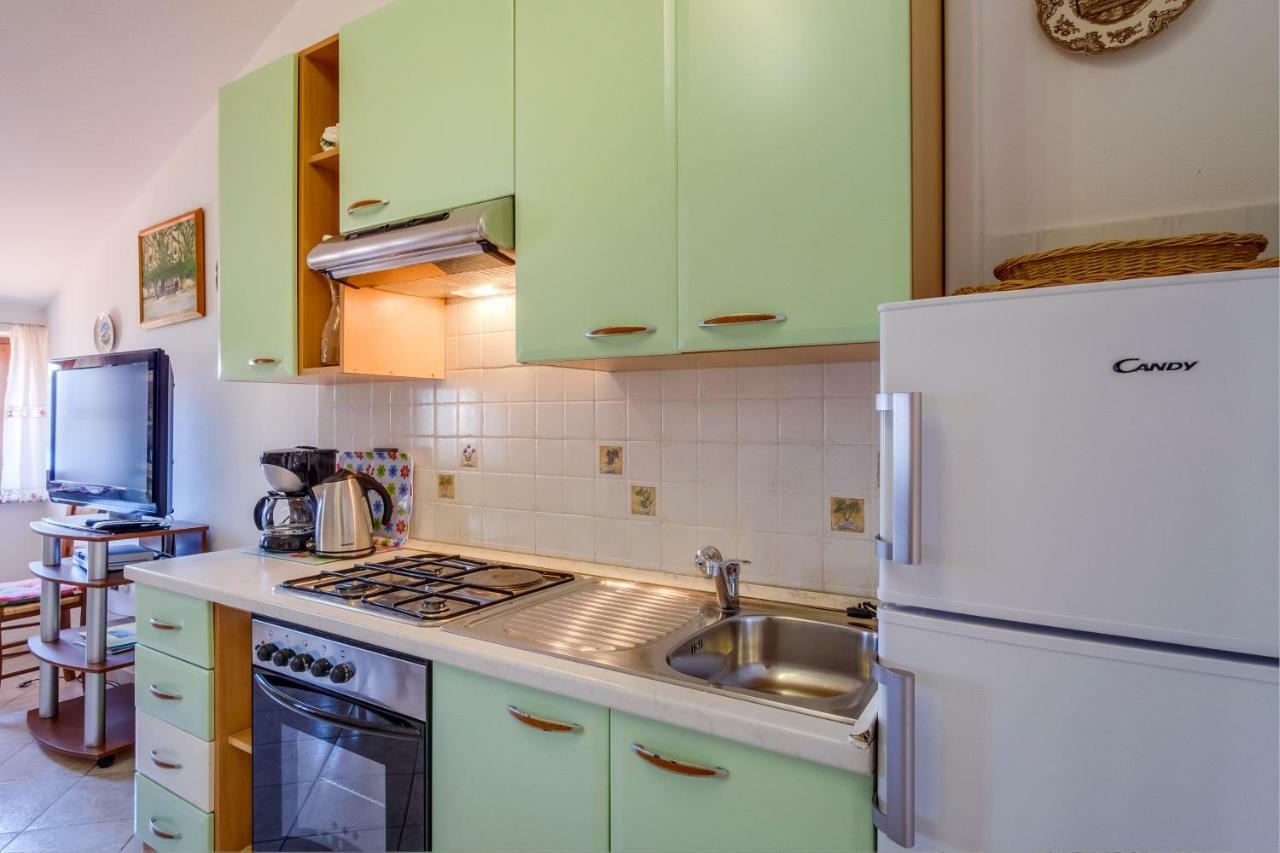 Apartmani Zorica Martinscica (Cres) Exterior foto